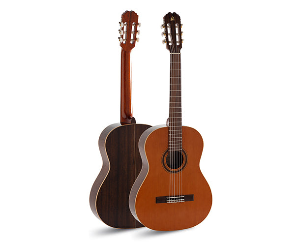 Admira shop spanish guitar